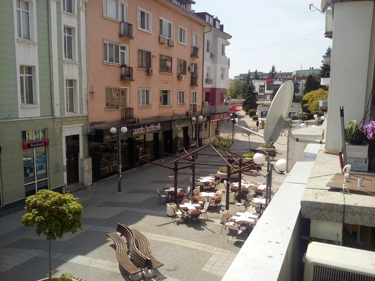 Hostel Compass Burgas Ngoại thất bức ảnh