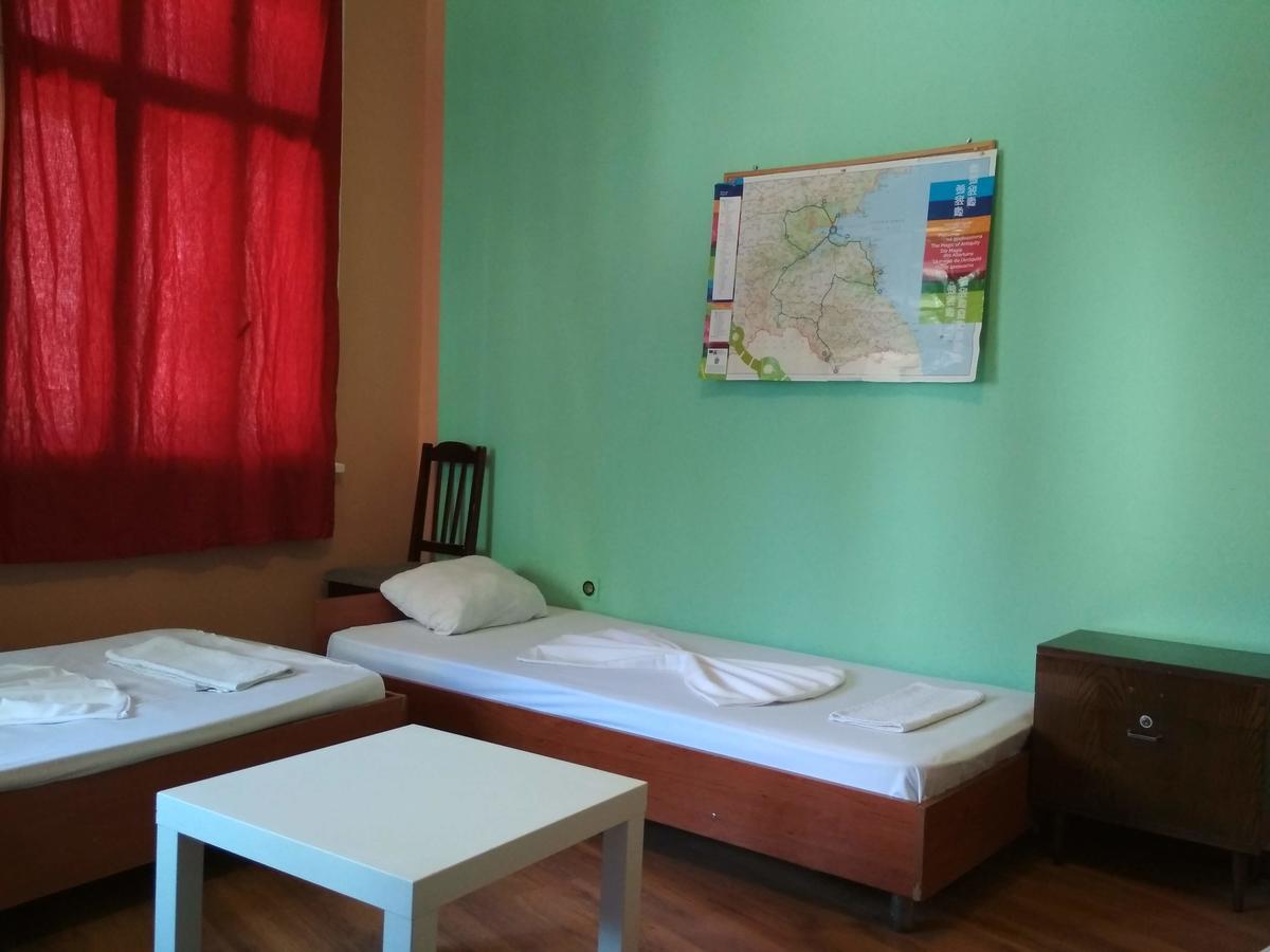 Hostel Compass Burgas Ngoại thất bức ảnh